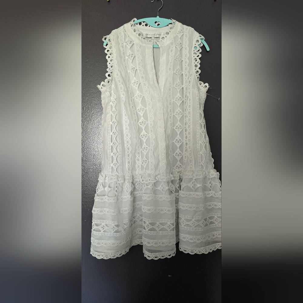 Elegant White Lace Dress